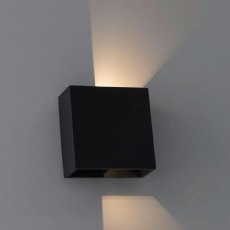 Arandela LED Dron Preta 4W 3000K IP65 2011 Nordecor